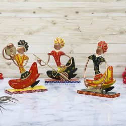 Handicrafts Paradise Wrought Iron Musician Men set of 3pc Showpiece for Home decor, Multicolor ,7.75 inch