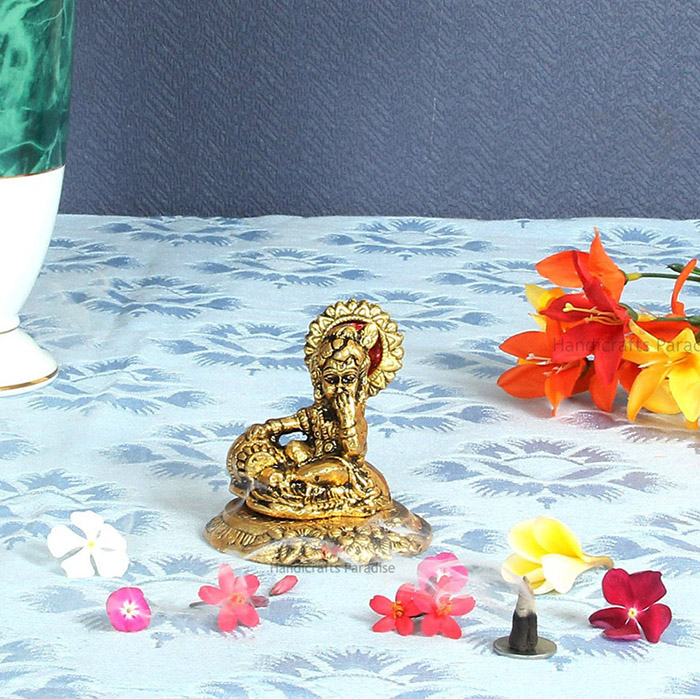 Handicrafts Paradise Bal Krishna Eating Butter from Handi in Metal Antique Gold Finish Statue (Golden) - Image 2